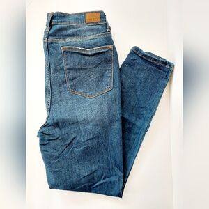 High‎ Waisted Dark Wash Relaxed Fit Denim Jeans size 13/31 JB82325DK Judy Blue